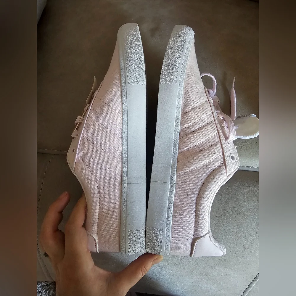 Adidas nwt vulcraid3R light pink petal skateboarding sneakers size 10‎